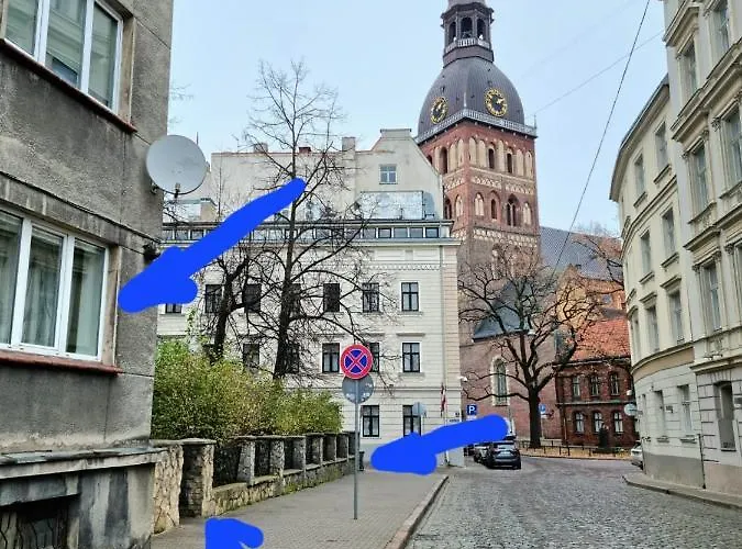 City Inn 3 Bedrooms Apartment Next To Dom Square