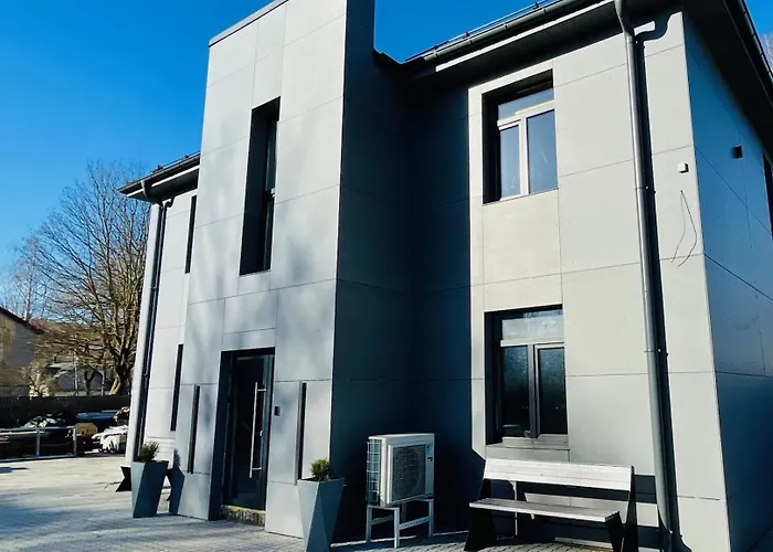 Brivibas Residence - South / North, Free Privat Parking, Free Wifi, Self Check-In