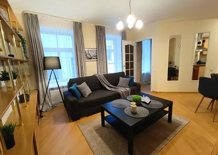 Two Bedroom Apartment In Old Town, Up To 6 Guests