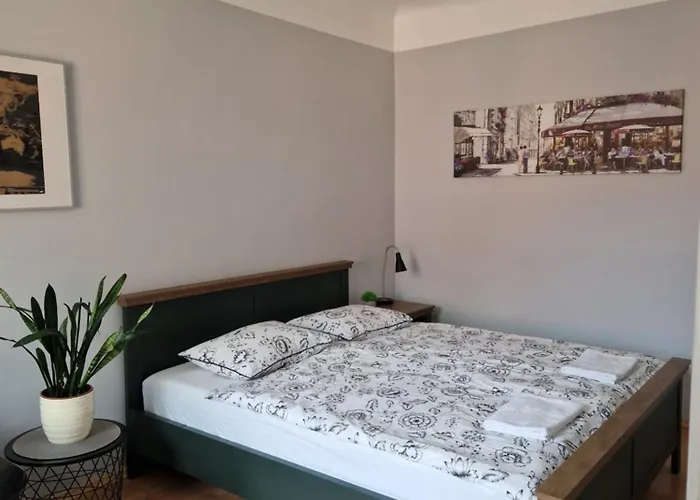 Artilerija\'S Apartment