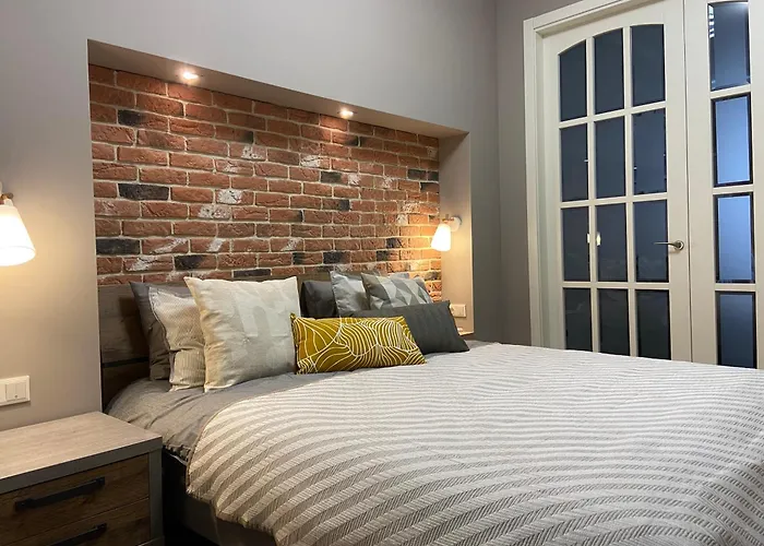 Old Town Modern Apartment