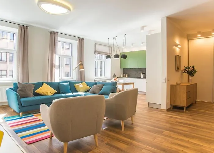 Design Apartment, 2 En-Suite Rooms - Very Central