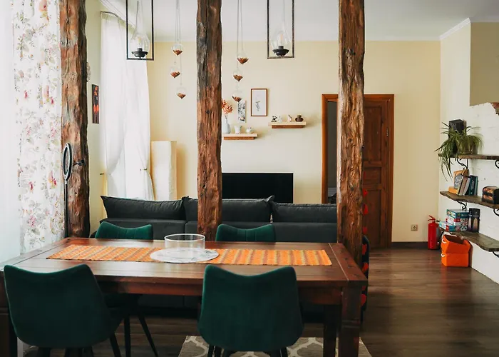 Family Apartment In Riga Center And Free Parking