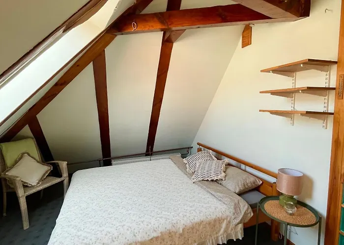 Authentic Loft In The Heart Of Old Town