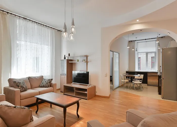 Spacious 82M2 Elegant Flat In The Heart Of Riga