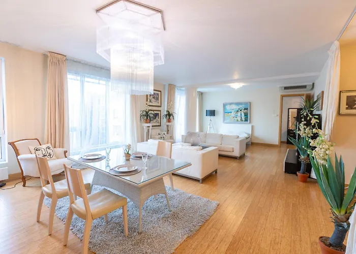 Royal Suites Whith Free Parking