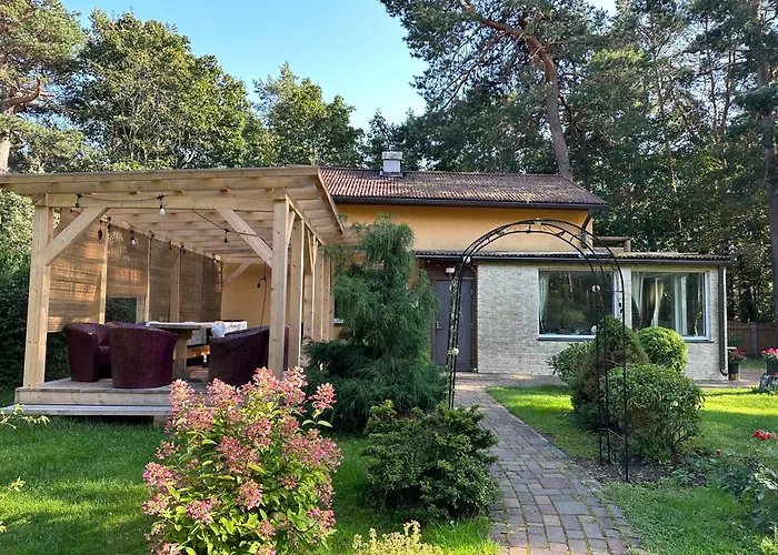 House By The Sea With Hot Tub