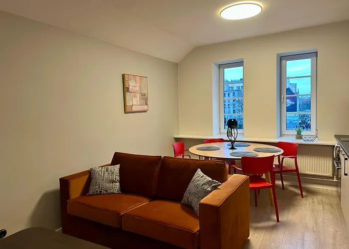 Colonel Suites & Apartments