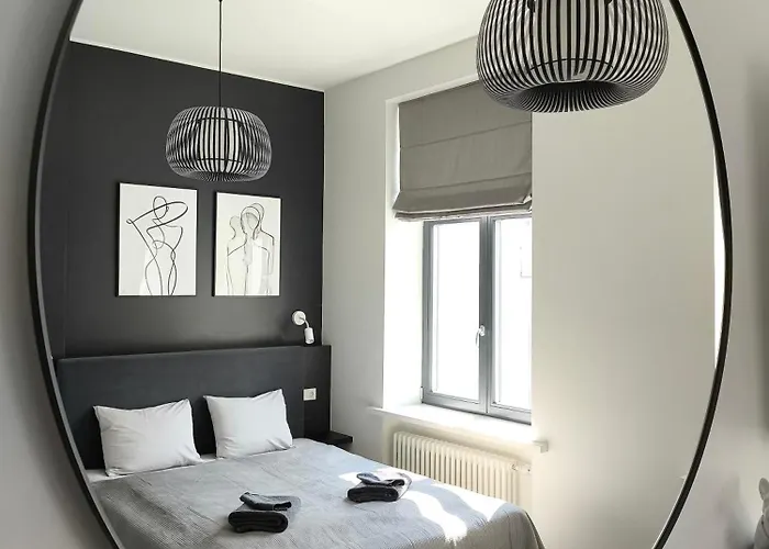 Albert Studio In Art Nouveau Building With Ac Top Location Near Old Town
