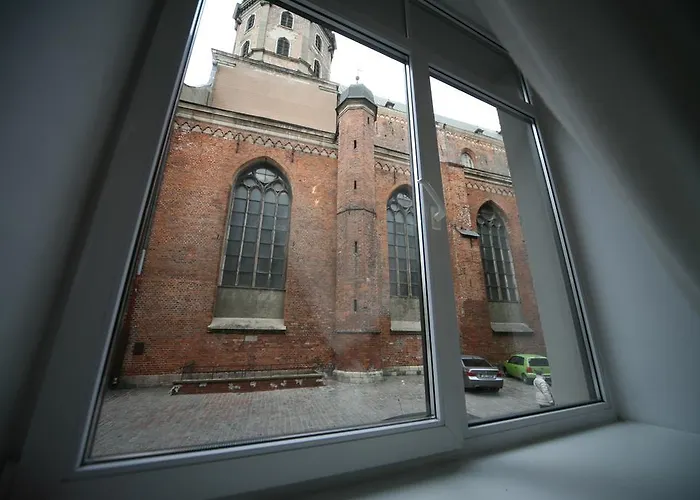 Three Bedroom Apartment Old Town