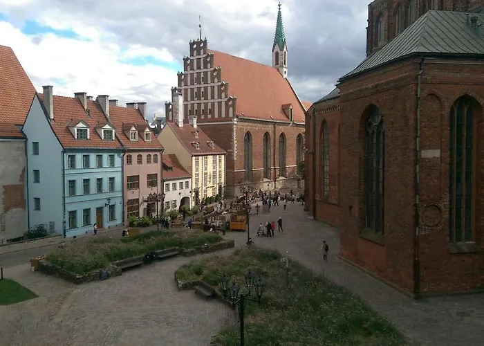 St. Peter\'S Church Apartment