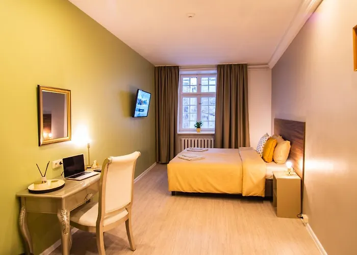 Allure Rooms & Coffee