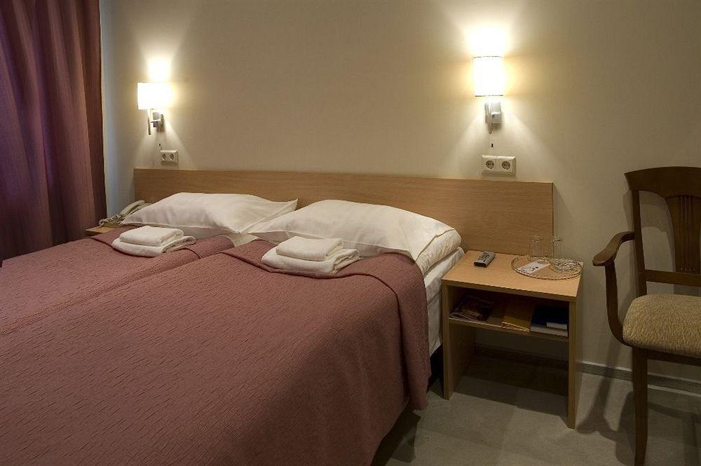 Viešbutis Toss 3*