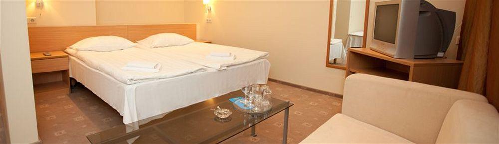 Toss Hotel Riga