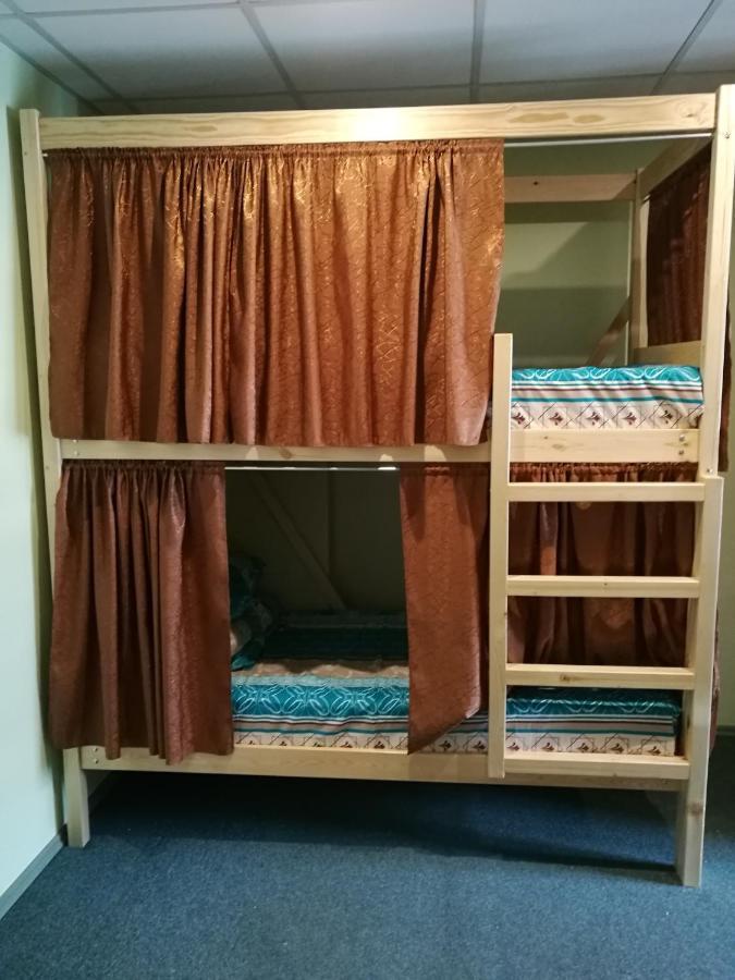 Maksian Hostel *