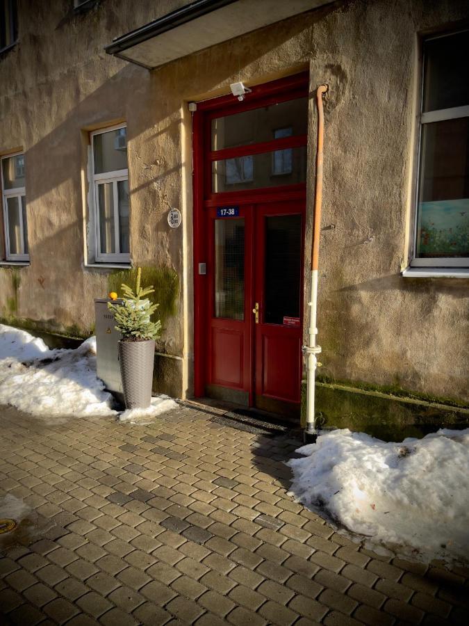 Miro French - Quiet Chic, Free Private Parking Huoneisto Riika