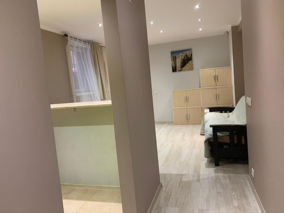 Riverside Promenade M Apartment