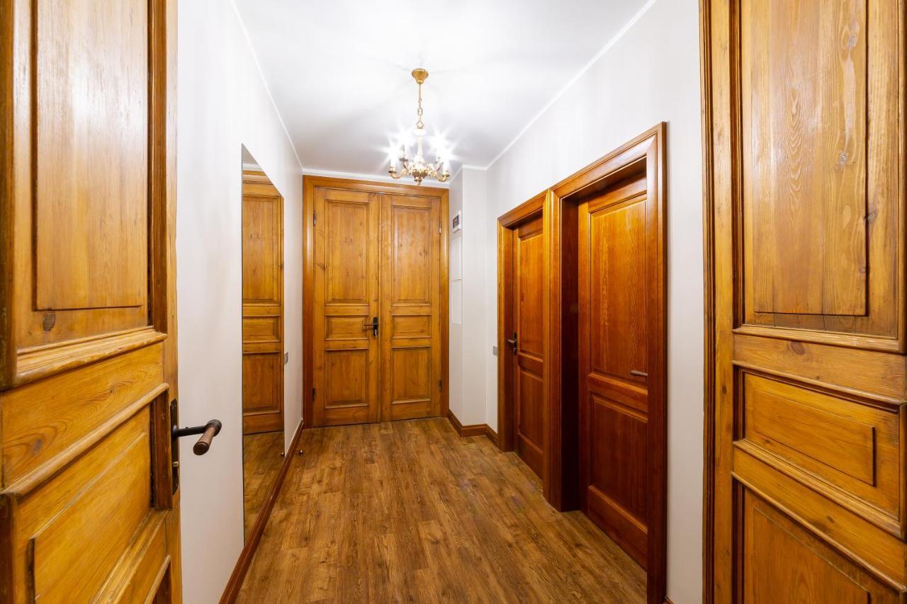 Gourmet Storie's Ap 68sqm Renovated Free Parking Apartment Riga