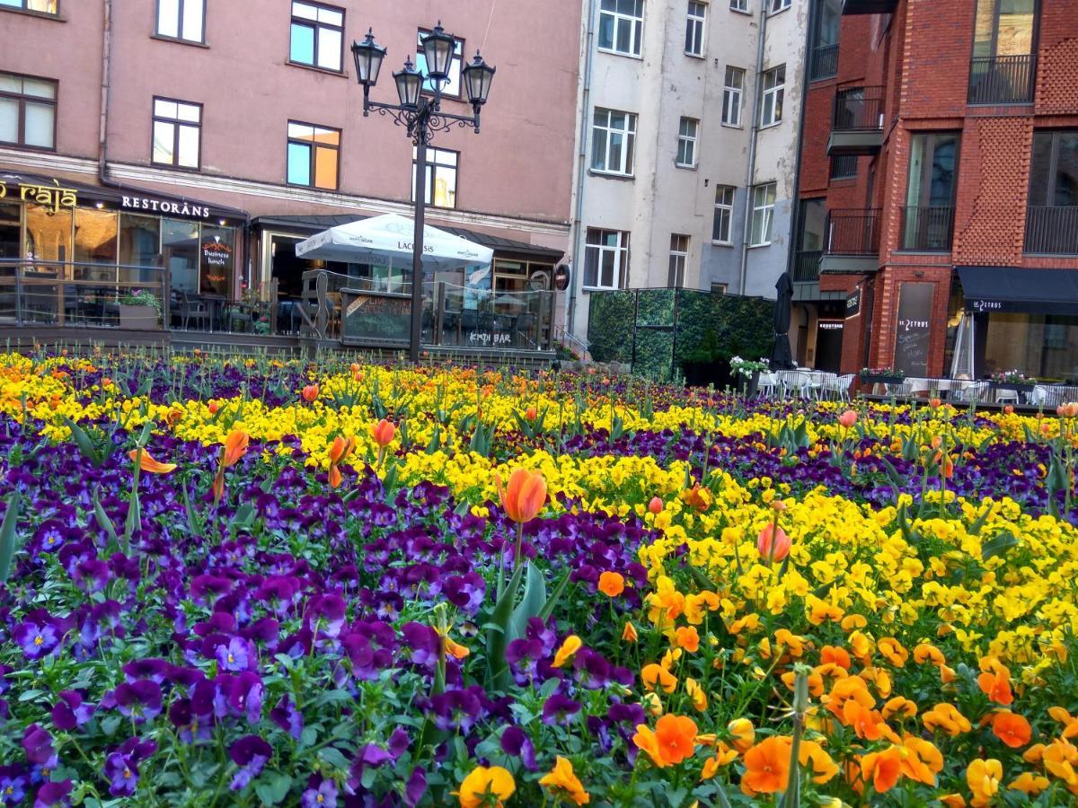 La Boheme - The Magic Of & Free Parking Riga