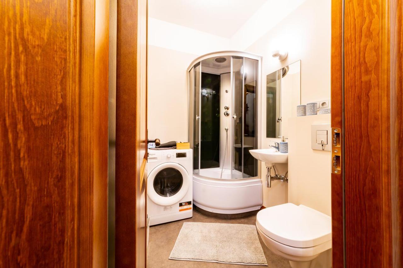 Ancient Storie's Ap 65sqm Renovated Free Parking *
