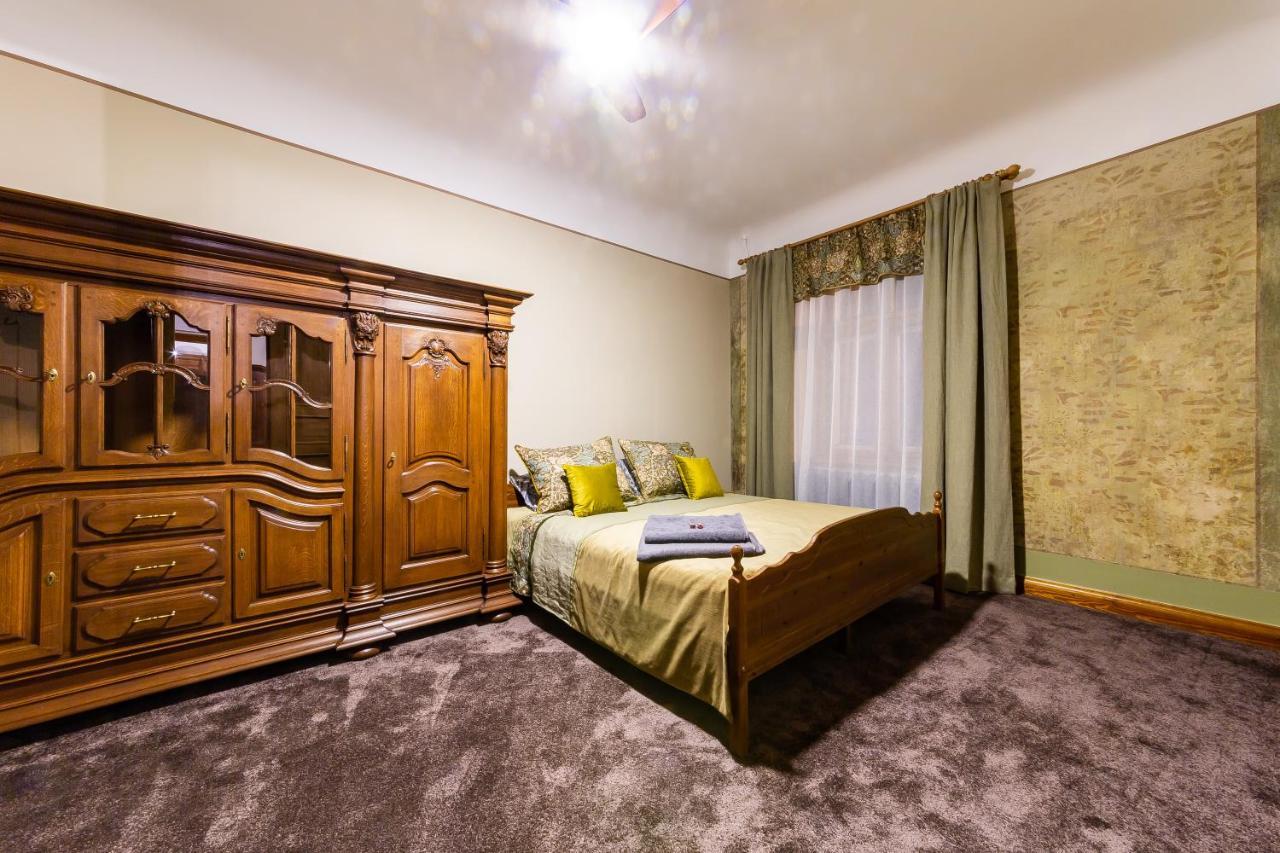 Ancient Storie's Ap 65sqm Renovated Free Parking Apartment