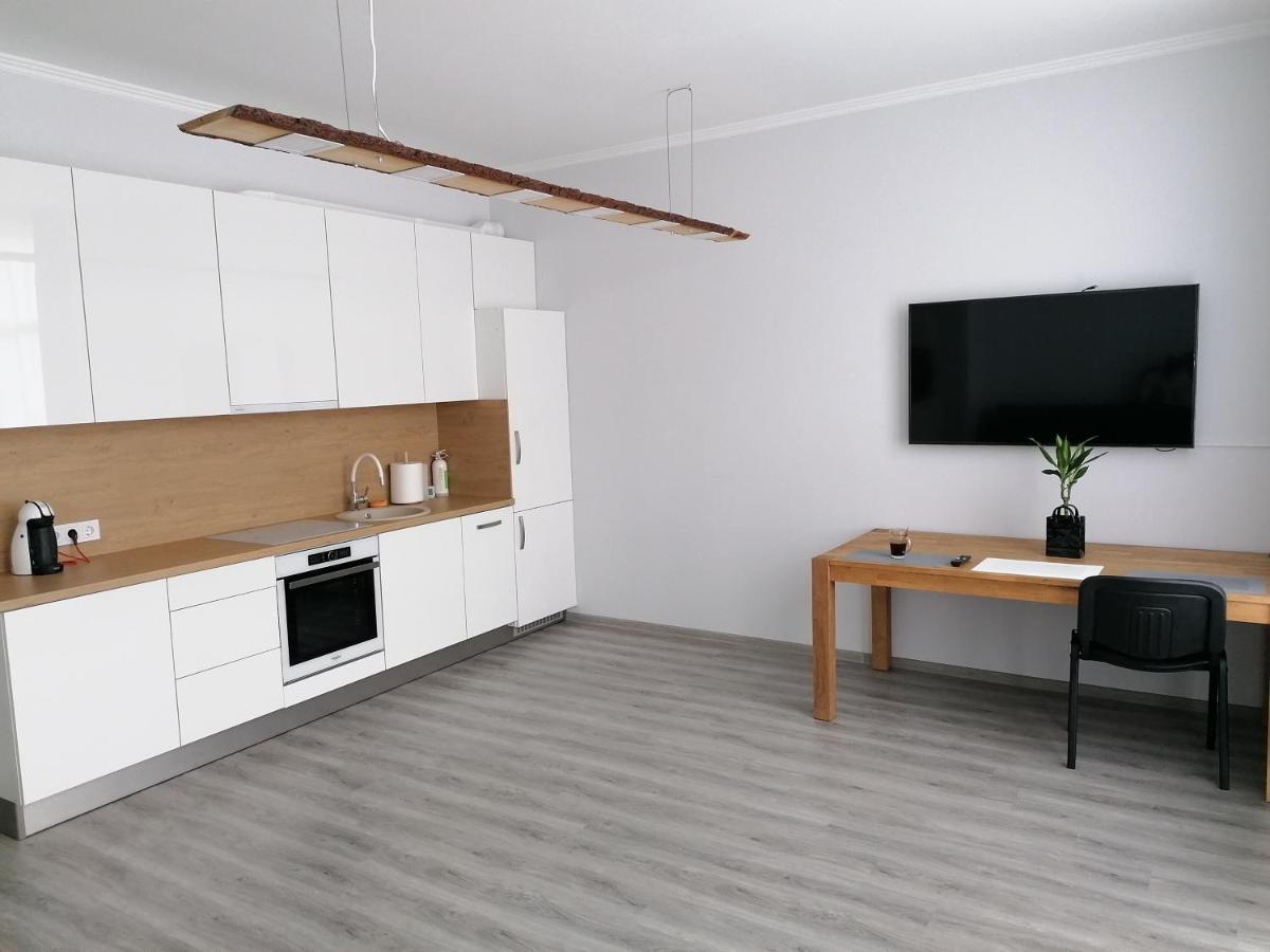Palm Apartment *