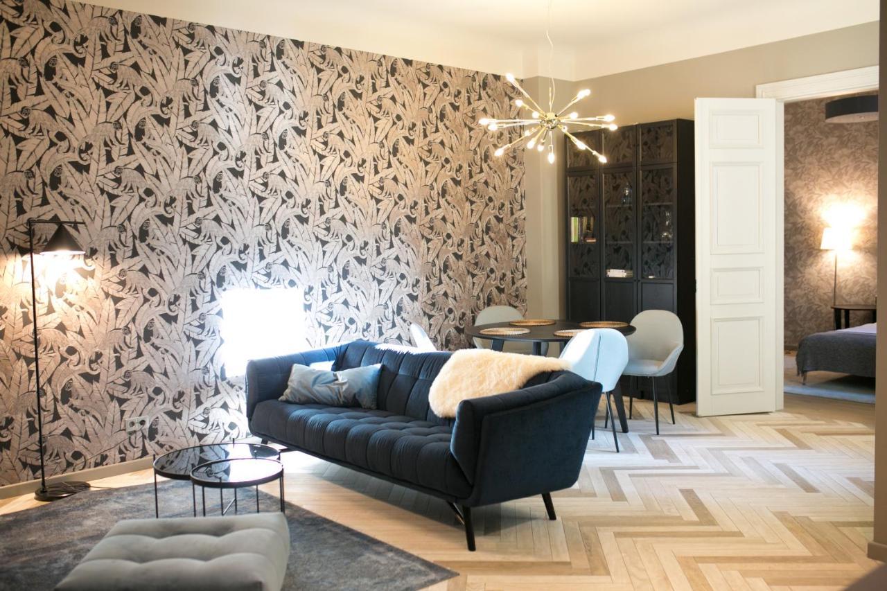 Eden Apartment *