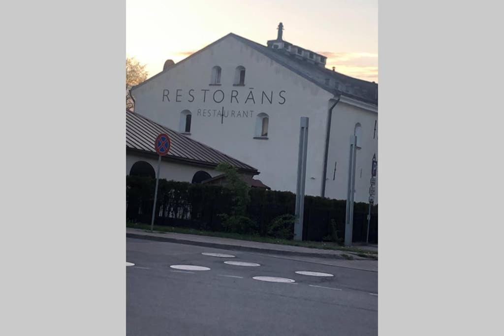 Apartment New Comfortable Nearby Promenade In 5 Minutes From Old Town Of Riga. *