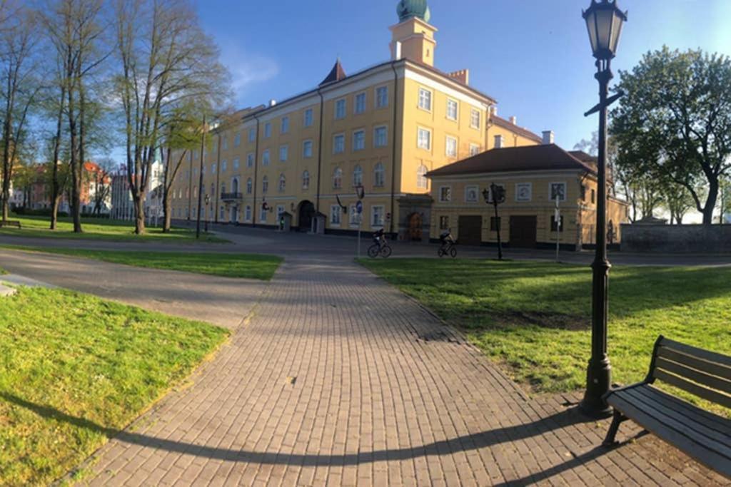 New Comfortable Nearby Promenade In 5 Minutes From Old Town Of Riga. Apartment Riga