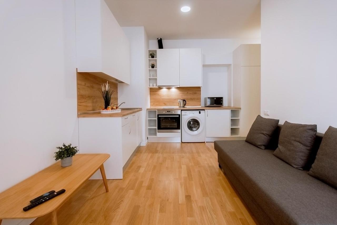 Residential Barona In Centre *