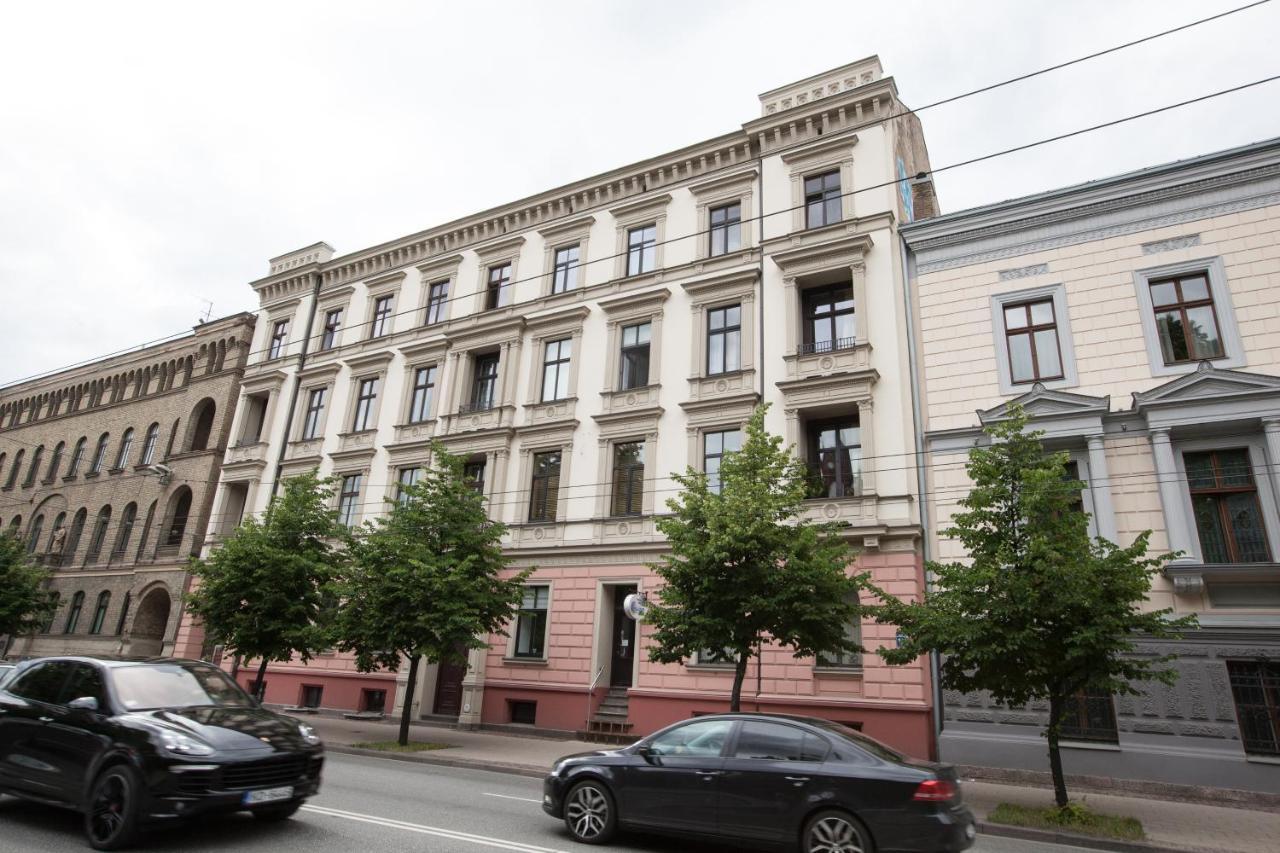 Cozy Valdemara, Free Parking, Self Check-in * Riga