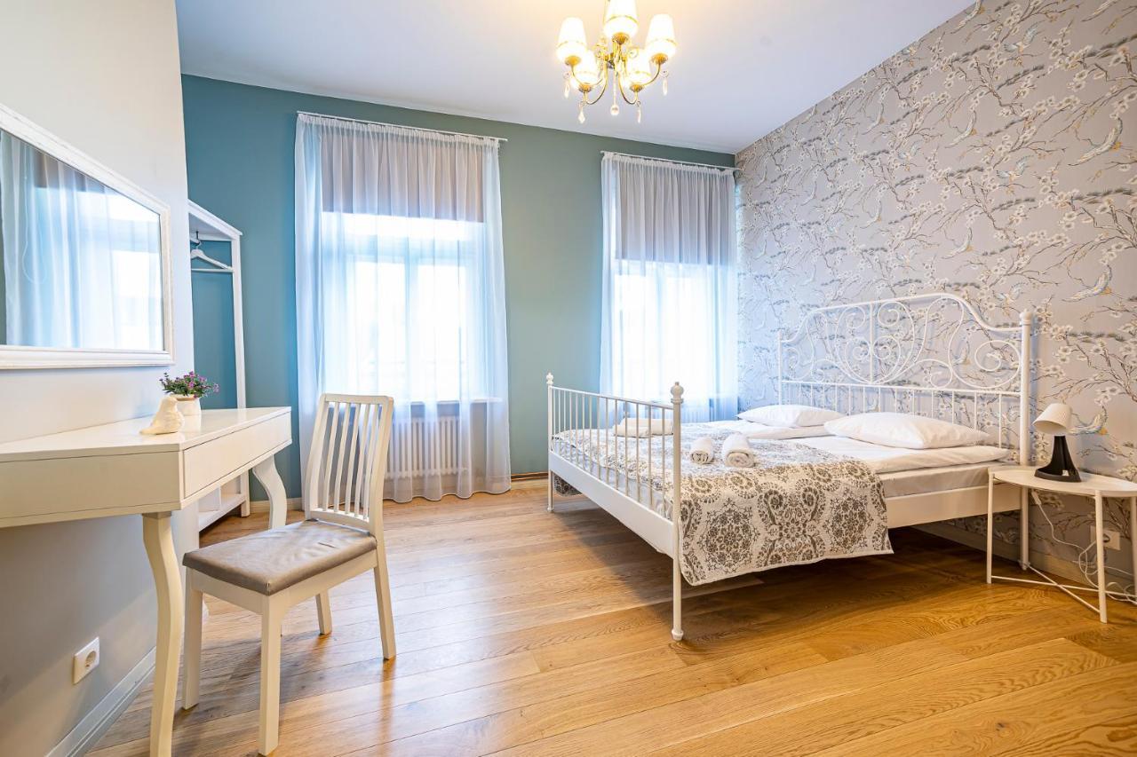 Hostel Blue Bird In Old Town *
