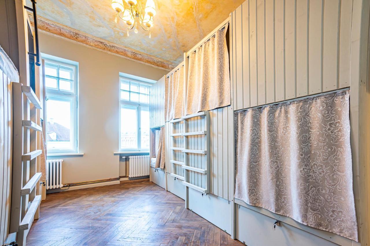 Hostel Blue Bird In Old Town