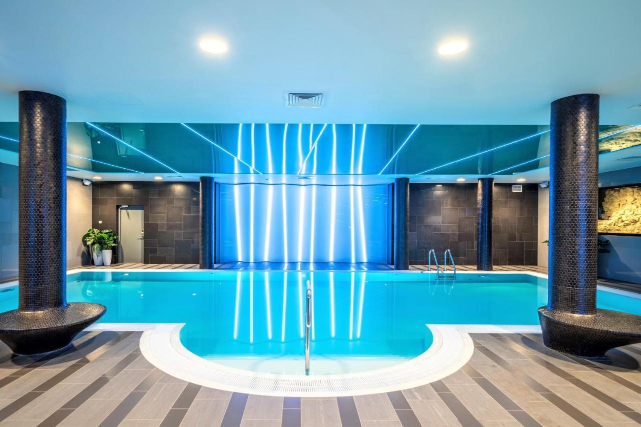 Wellton Riverside Hotel 4*