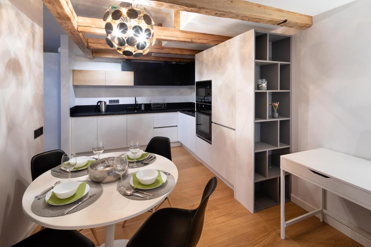 Huoneisto Merkela Loft Beside Vermanes Park Riika