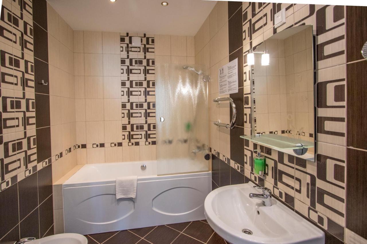 Hotel With Free Parking Riga