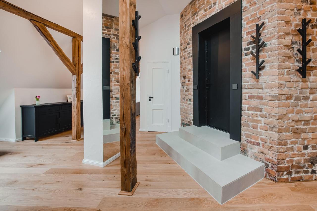Big Design - Sleeps 12 - Location Apartment *