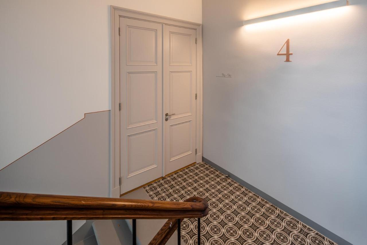 Modern Design In Center *