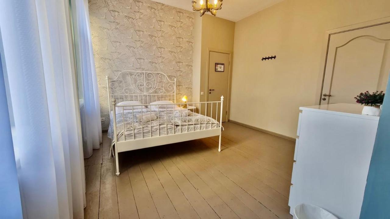 Hostel Blue Bird In Old Town Riga