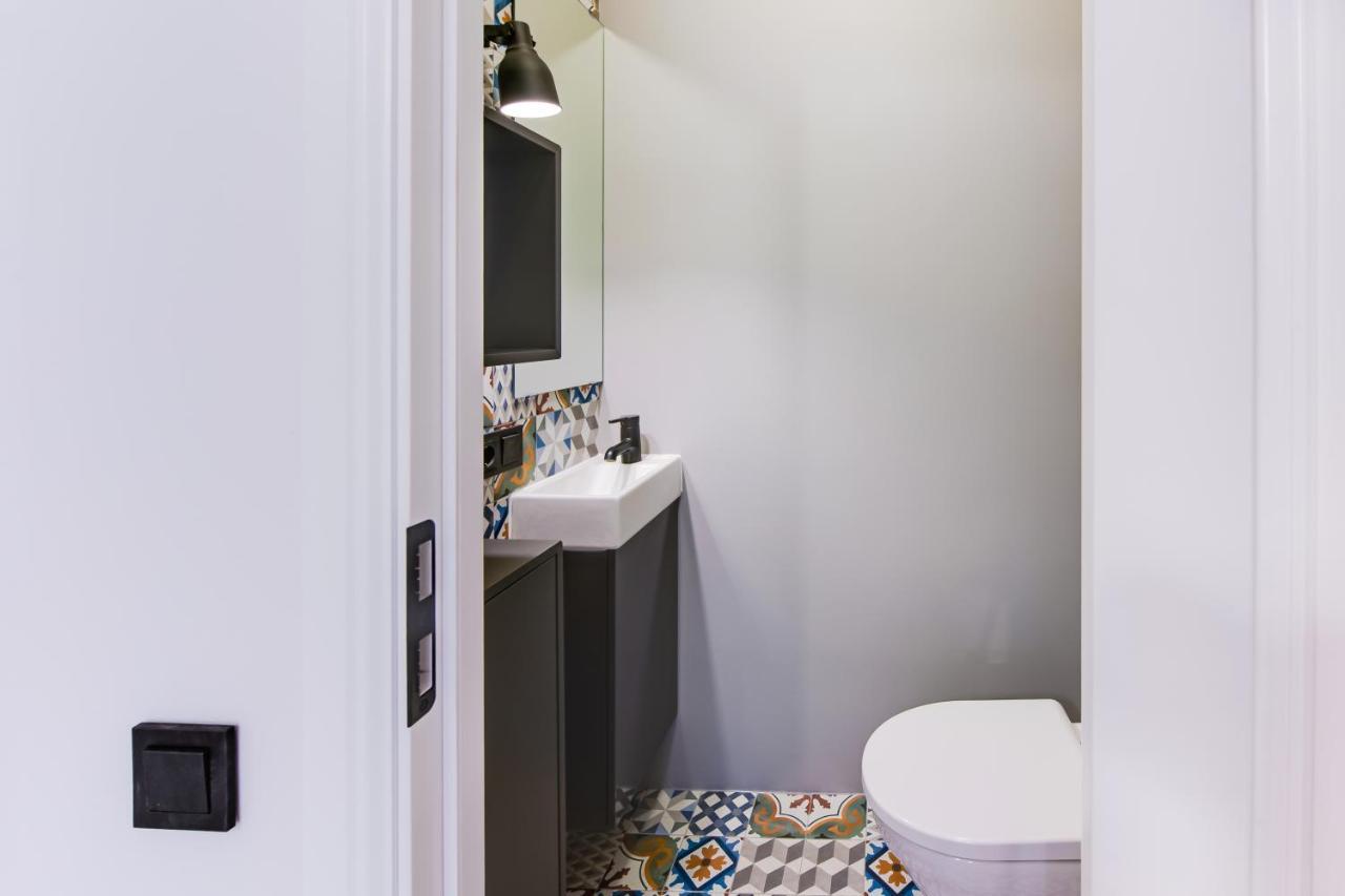 Big Design - Sleeps 12 - Location Apartment