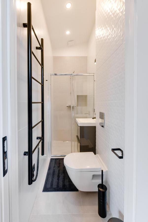Apartment Big Design - Sleeps 12 - Location *