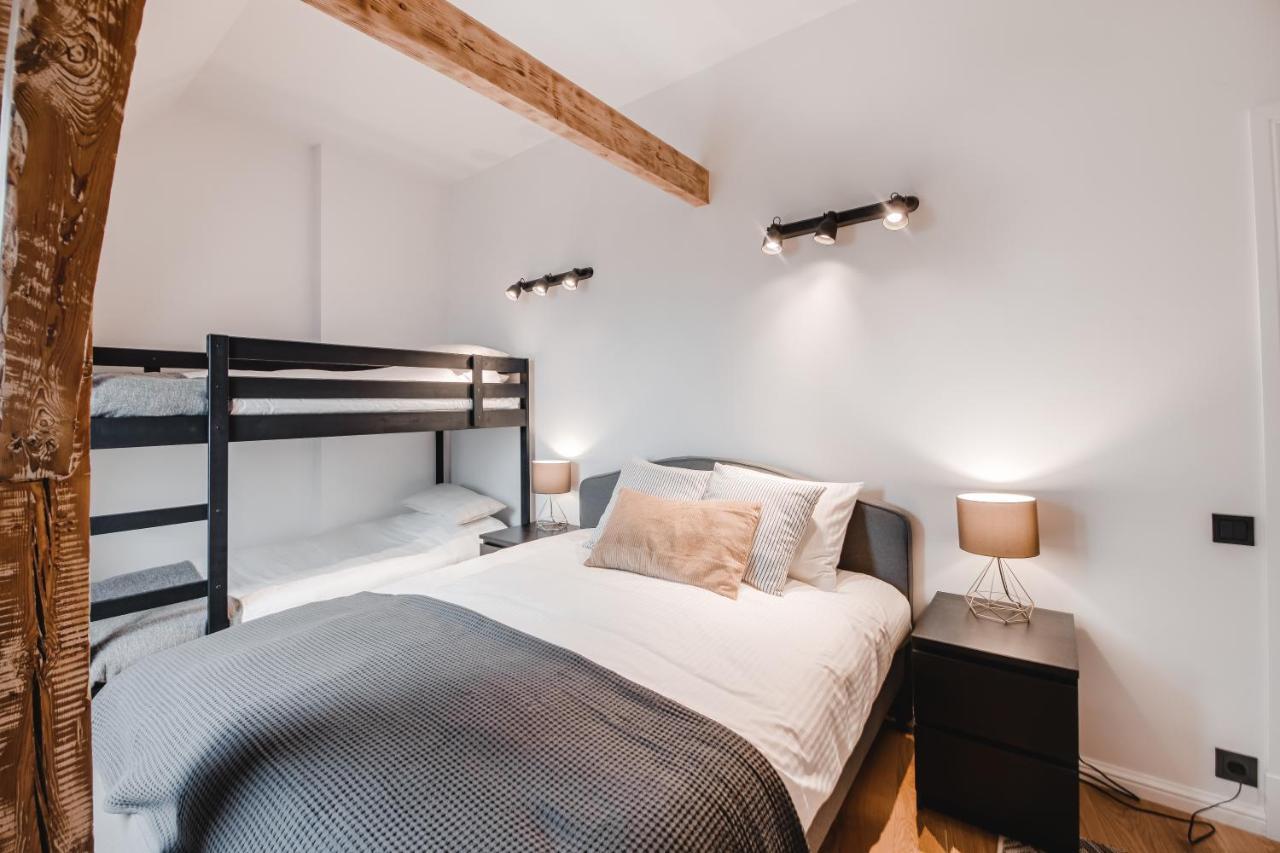 Big Design - Sleeps 12 - Location Apartment