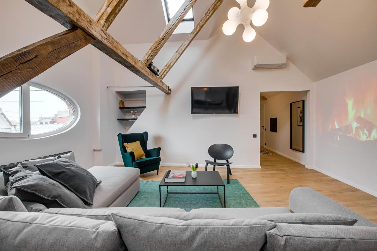 Big Design - Sleeps 12 - Location Apartment *