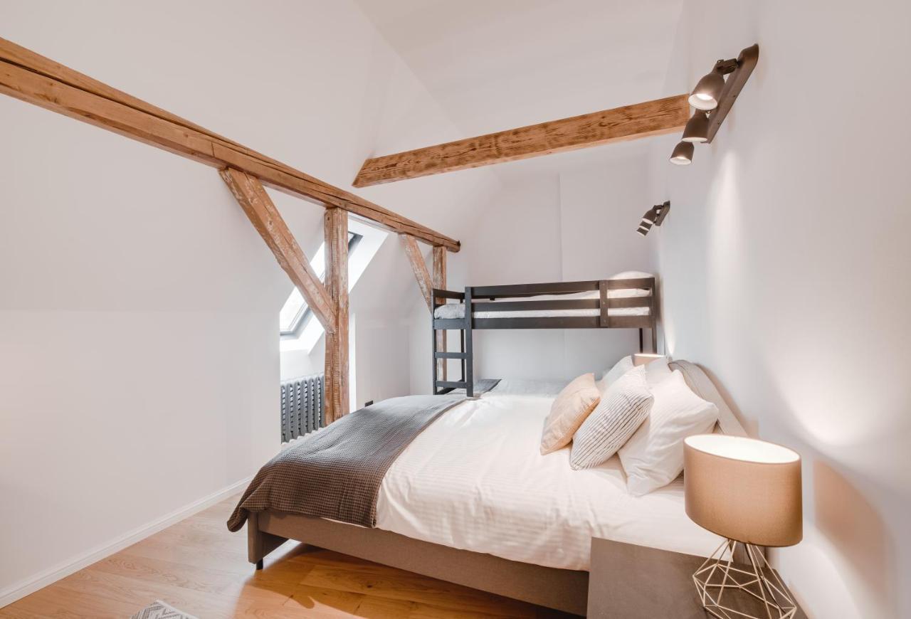Big Design - Sleeps 12 - Location Apartment *