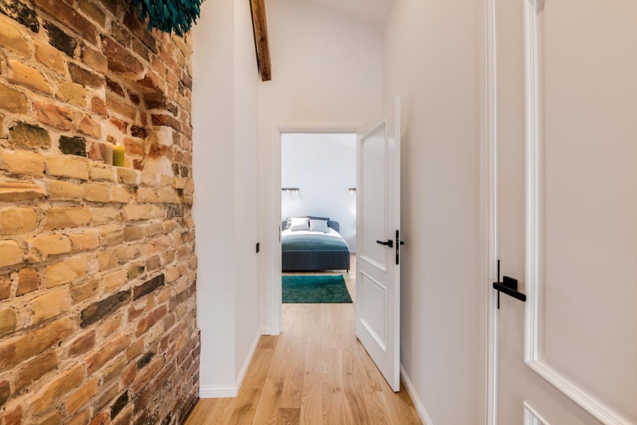 Big Design - Sleeps 12 - Location Apartment *