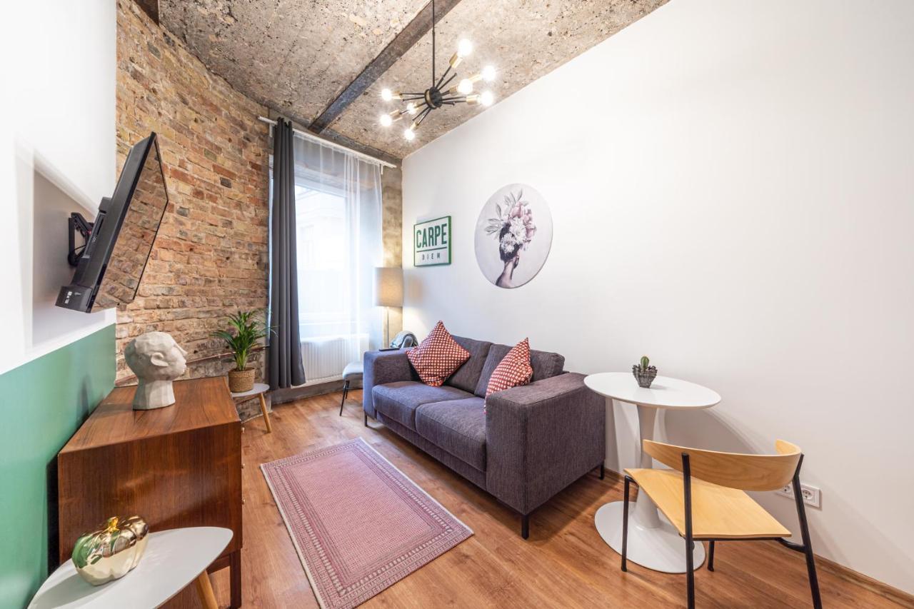 Apartment Boutiq Center Terbatas *