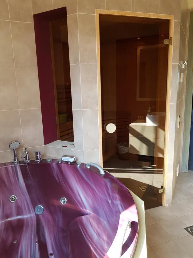 Two Level In The Art Nouveau Area Apartment