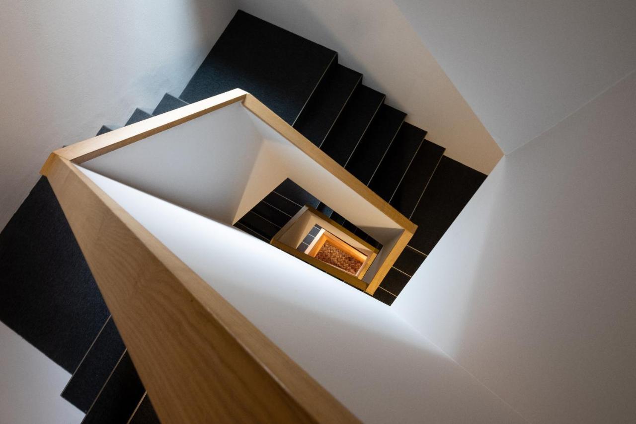 Redstone Aparthotel