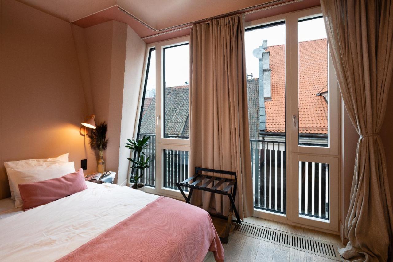 Redstone Aparthotel