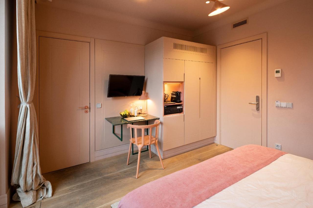Aparthotel Redstone